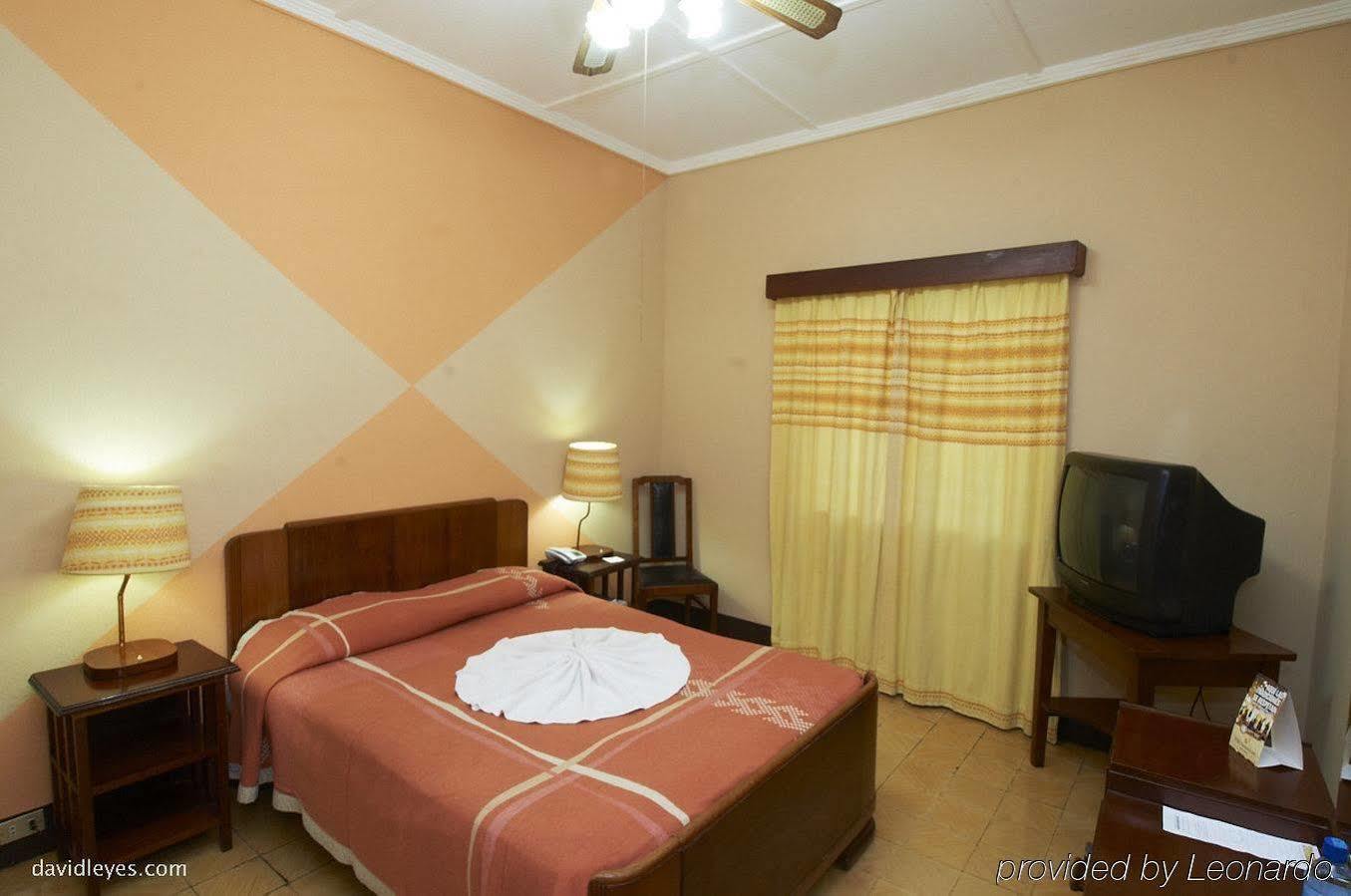 Hotel Panamerican Guatemala City Bagian luar foto