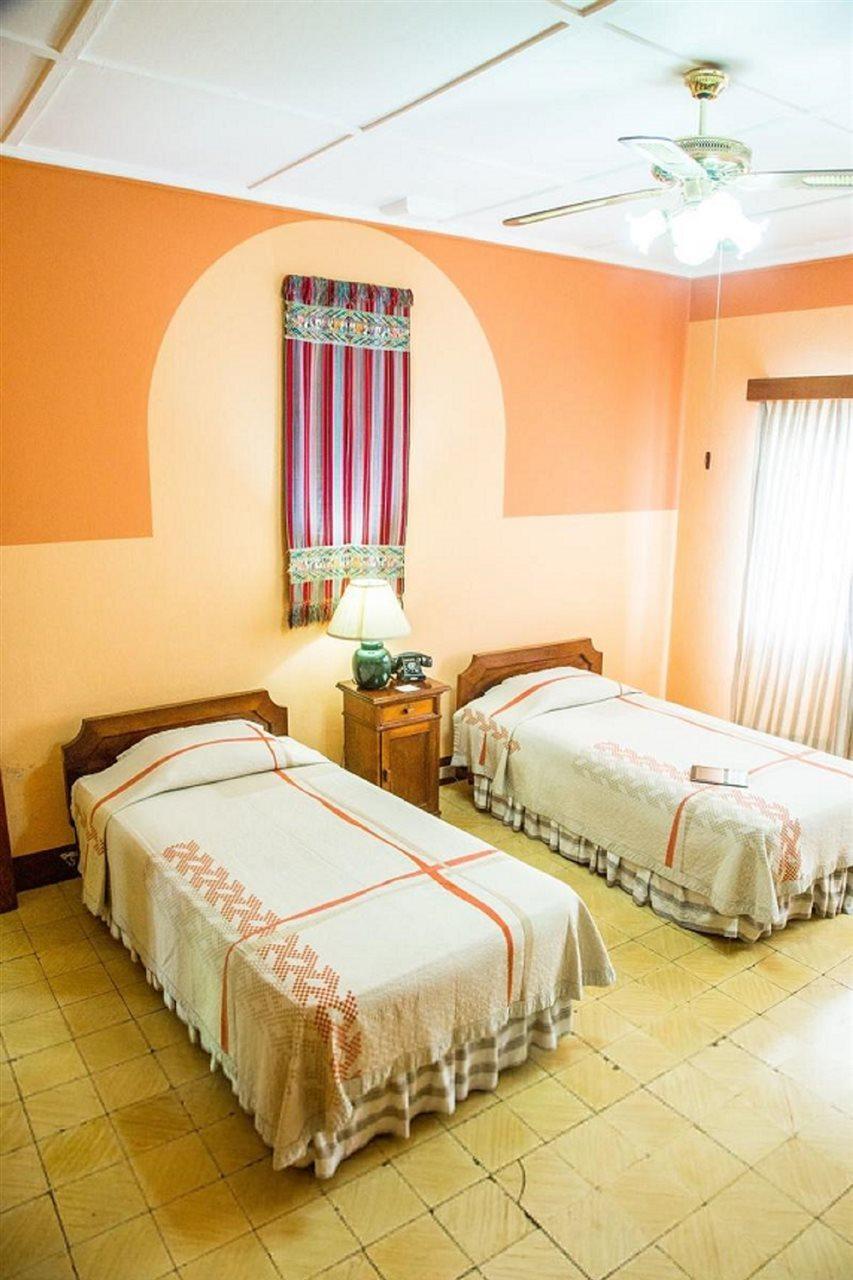 Hotel Panamerican Guatemala City Bagian luar foto